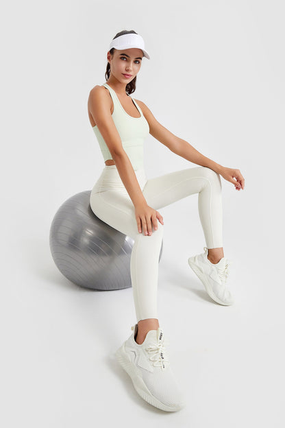 Sports Tank Top Yoga Fitness Wear for Women with High-Elasticity Back Support, Slim-Fit Outerwear with Built-in Bra Pads Set