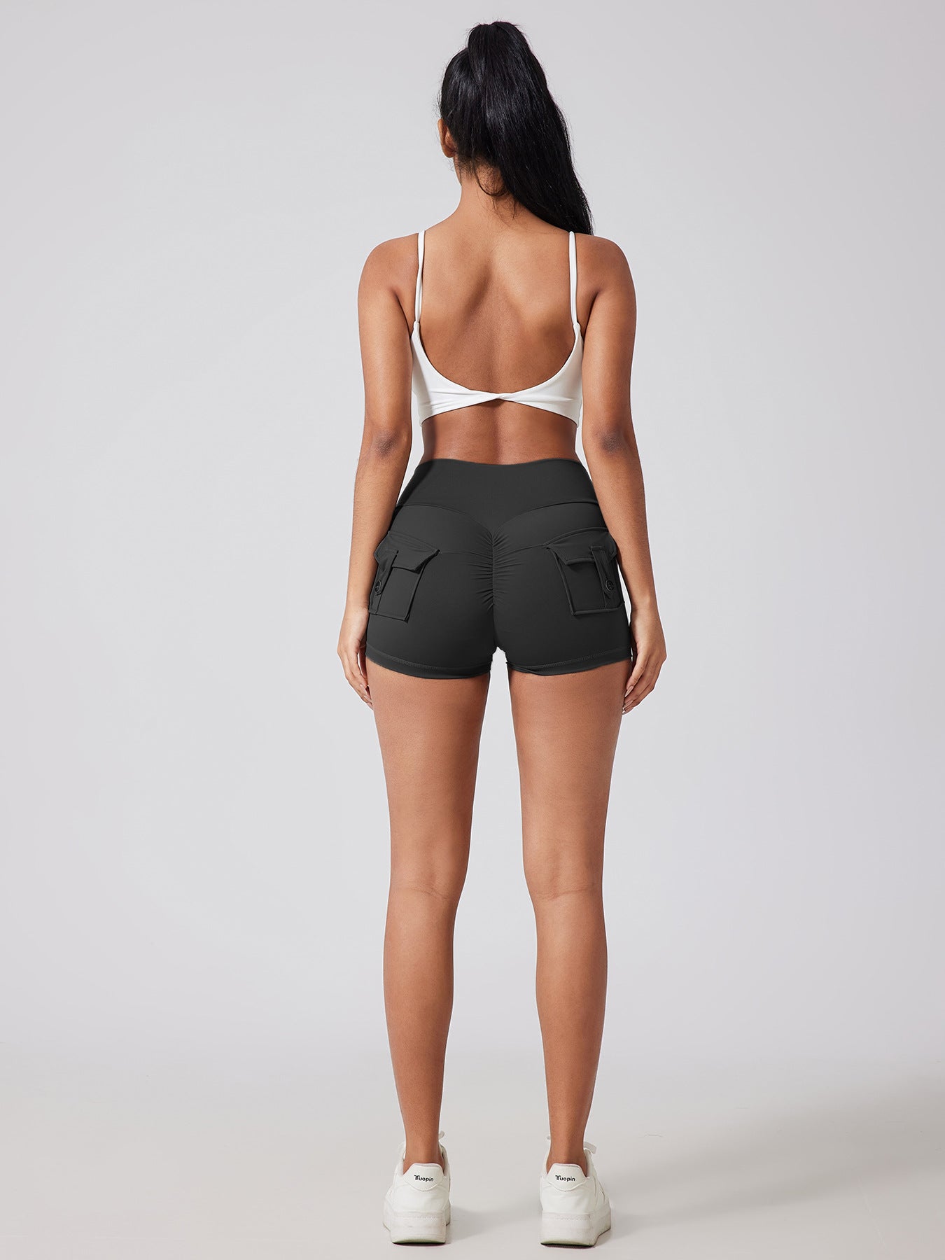 Fitness Shorts with Pockets, Sports Yoga Pants for Women, Bare-Skin Peach Butt Workwear Tight Shorts