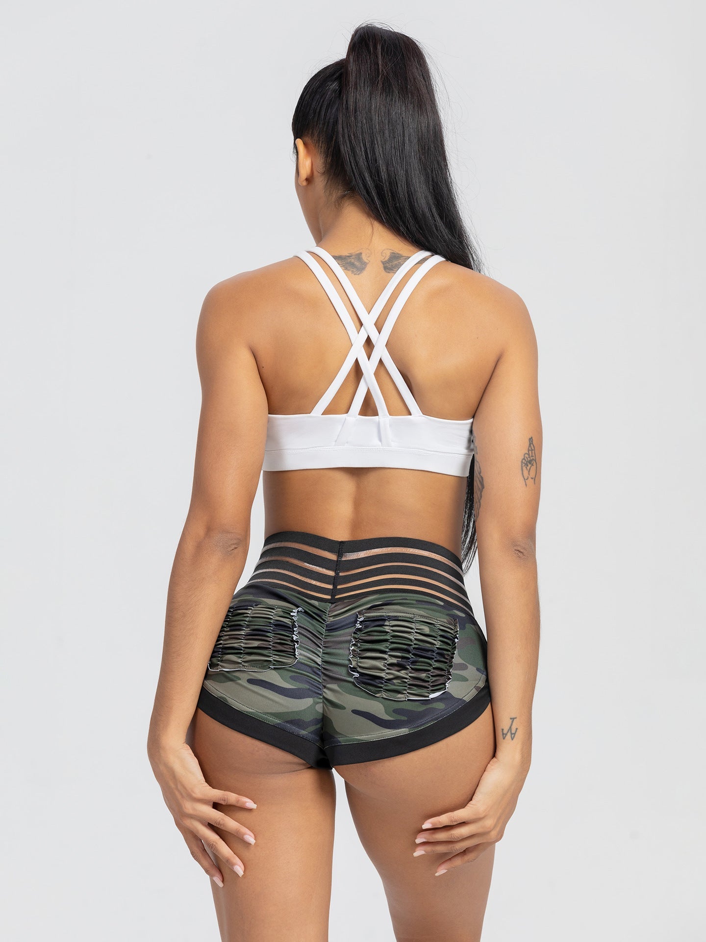 Peach Lace Waist Camouflage Print Yoga Shorts Sports Leggings with Pockets and Butt-Lifting Design