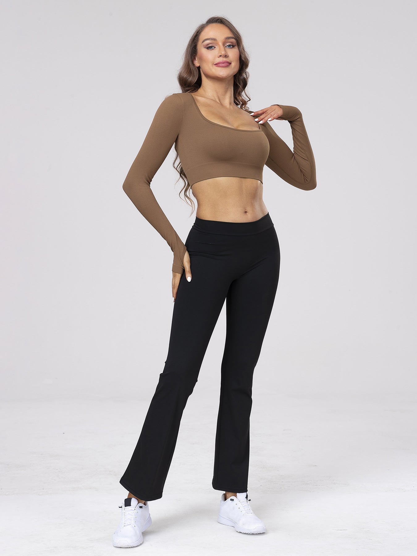 Casual Fitness Wear Sexy Long-Sleeve Top with Exposed Navel, Seamless Square Neckline Yoga T-Shirt for Women