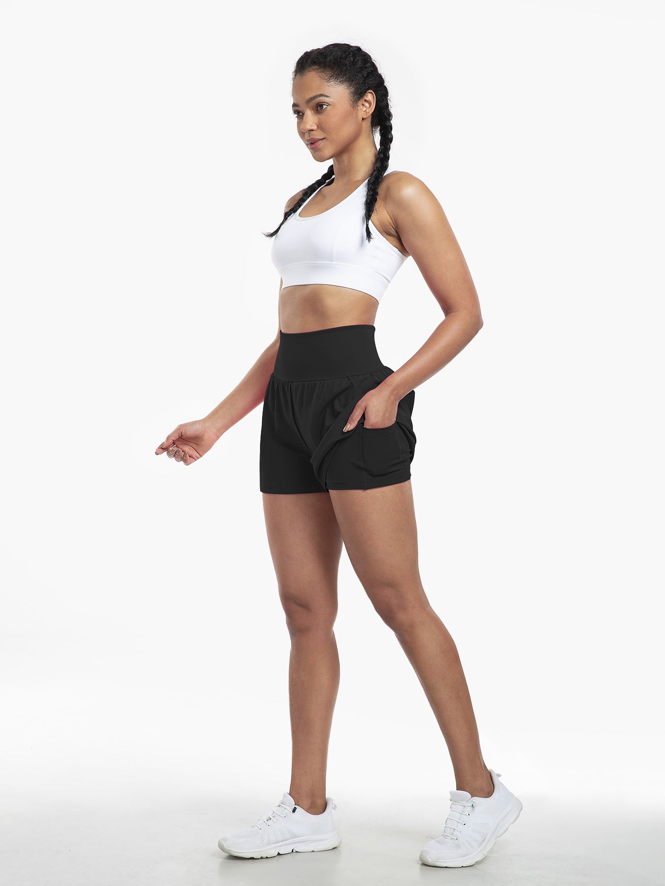 High-waisted yoga shorts with hidden pockets, breathable and quick-drying training pants for outdoor fitness
